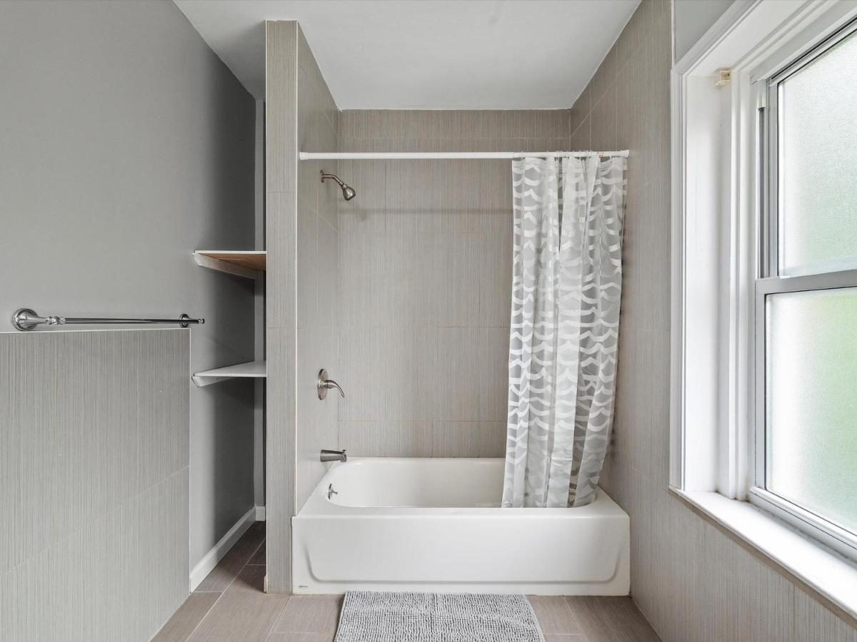 Oakland/University @H Bright And Stylish Private Bedroom With Shared Bathroom Pittsburgh Ngoại thất bức ảnh