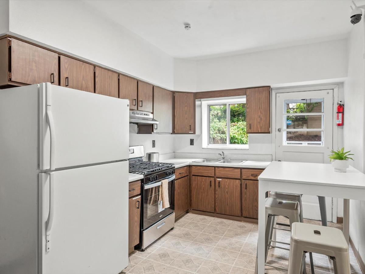 Oakland/University @H Bright And Stylish Private Bedroom With Shared Bathroom Pittsburgh Ngoại thất bức ảnh